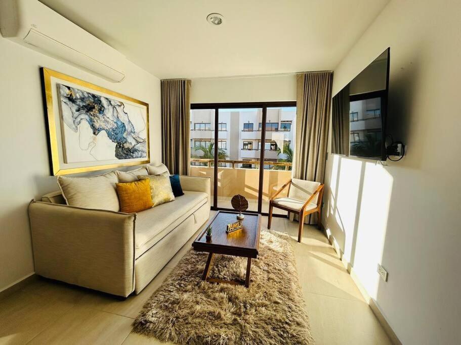2 Min Caminando De La Playa/pool Apartment *